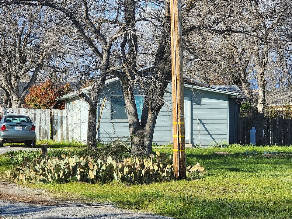 2nd image of 1870 Collyer Dr