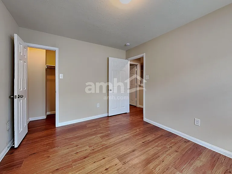 847 Darbydale Crossing Ln — Photo 18