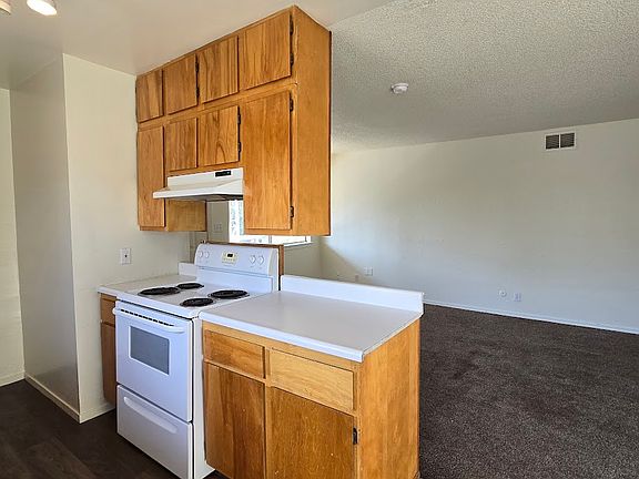 4th image of 2621 W Fairmont Ave APT 204