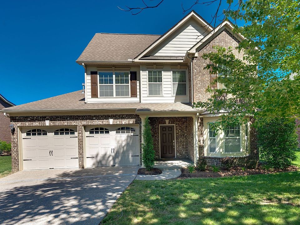 1st image of 365 Irvine Ln