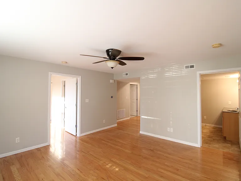 5123 Welsh Dr — Photo 3