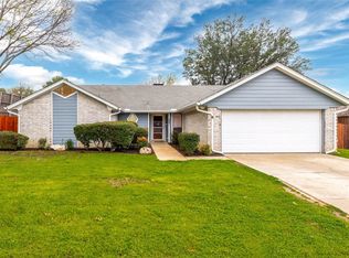 2941 Cresthaven Dr, Grapevine, TX 76051