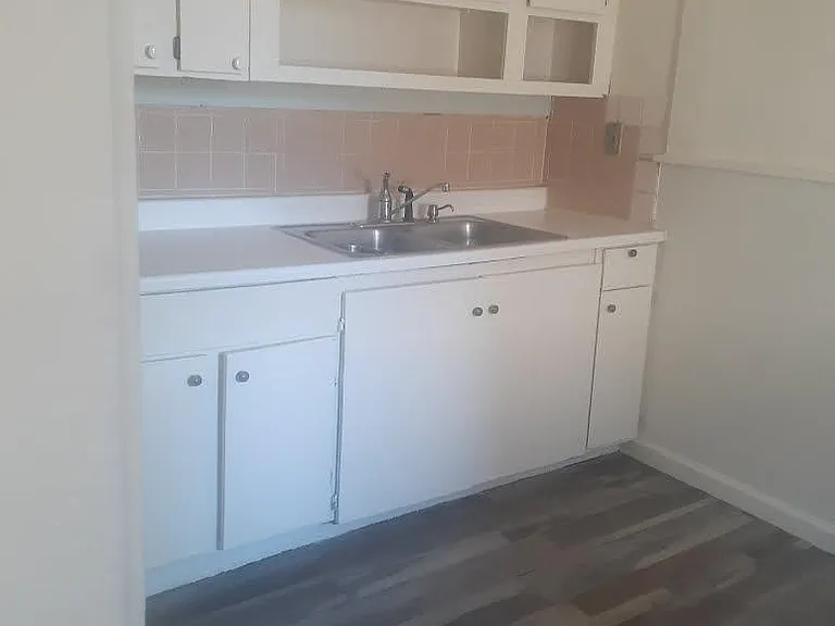 215 I St — Photo 1