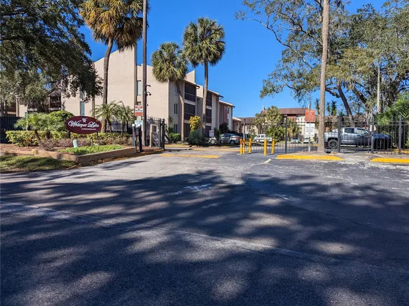 3840 N Lake Dr Unit 123, Tampa, FL 33614