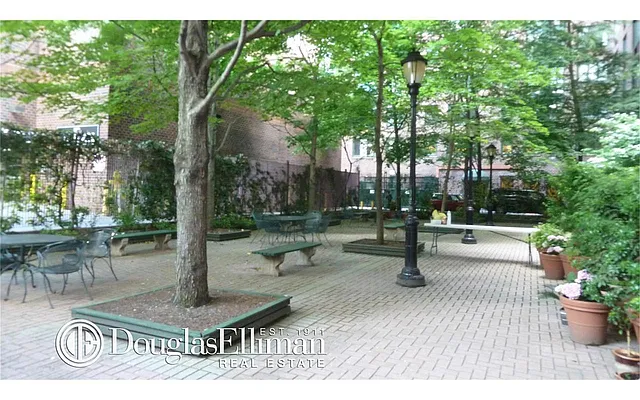 Rented by Douglas Elliman | media 20