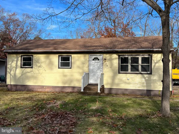 106 W Colton Ln, Williamstown, NJ 08094