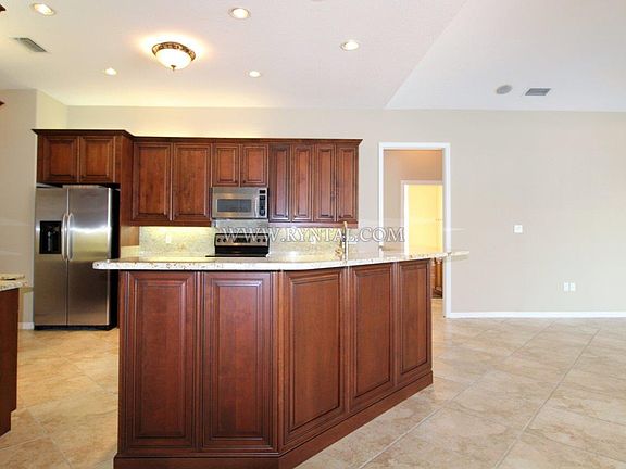 2nd image of 4848 Hanging Moss Ln