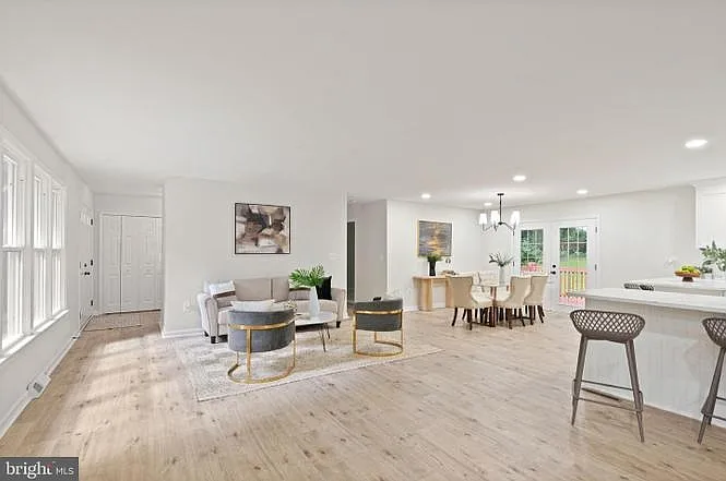 14863 Prestige Dr — Photo 36