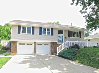 5917 W Sioux Trl, Peoria, IL 61607