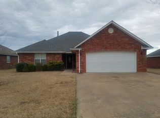 3991 Briar Ln, Tahlequah, OK 74464