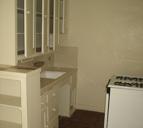 5th image of 2651 S Manhattan Pl APT 205