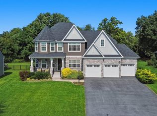 1420 Pedigree St, Frederick, MD 21702