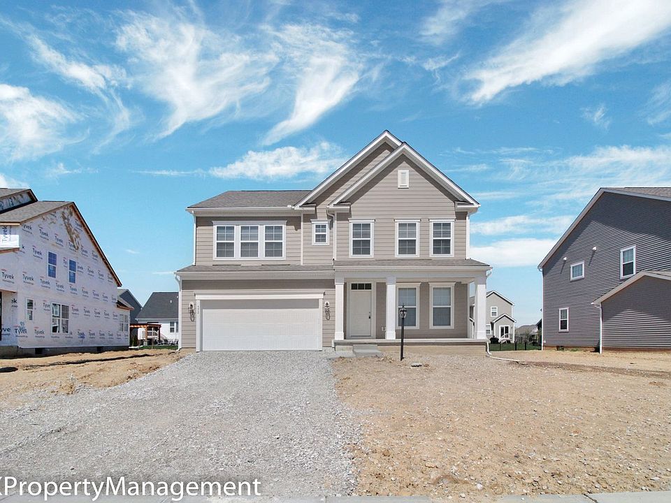 1st image of 572 Wellington Dr