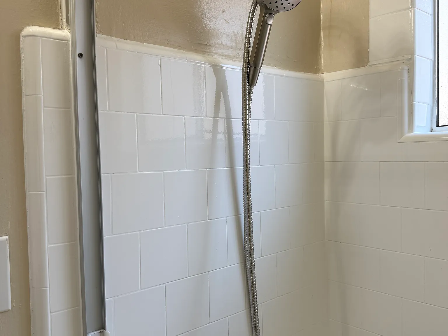 Studio, 400 sqft, $2,050 — Photo 4