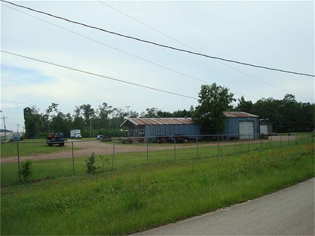 2nd image of 12918 Highway 59