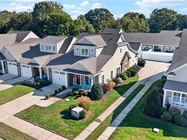 6887 Colemans Crossing Ave, Hayes, VA 23072