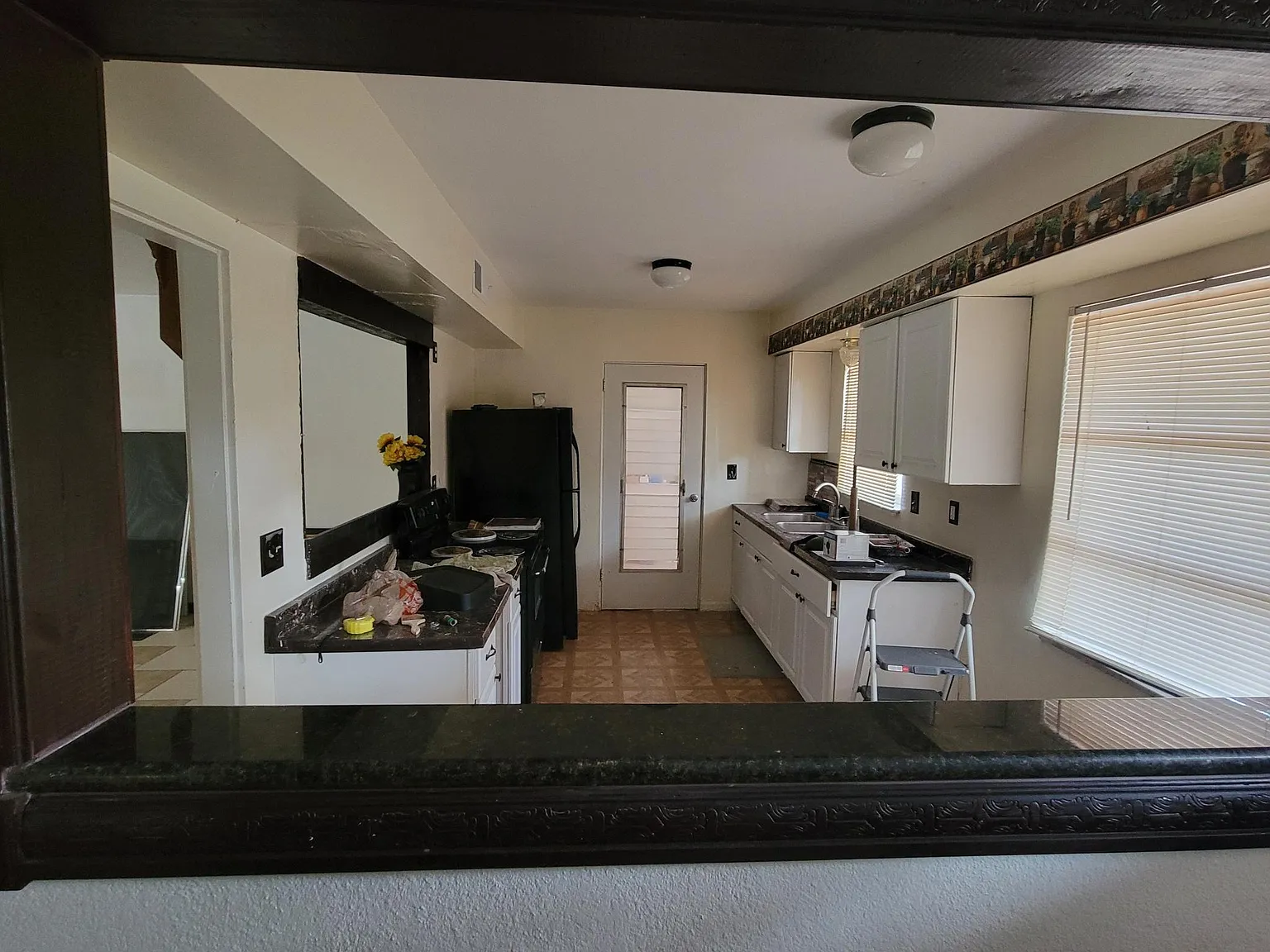 5324 Luna Vista Dr — Photo 2