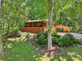 128 Chancery Ln, Waynesville, NC 28786