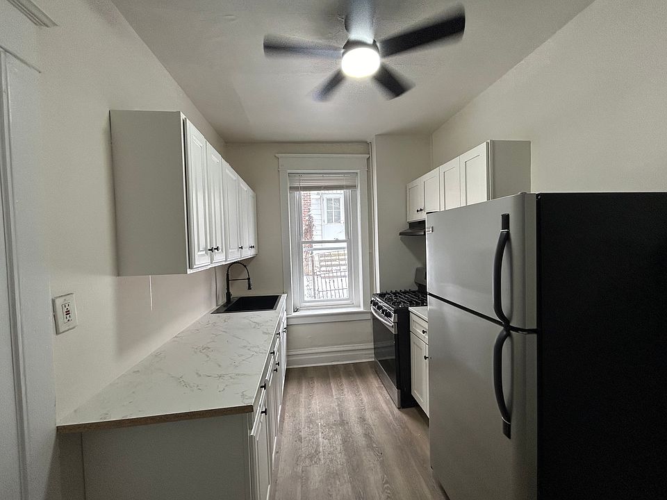 1st image of 1316 W Walnut St #1W