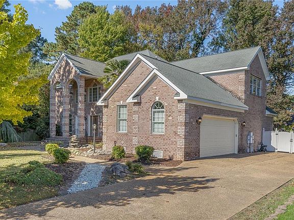 4th image of 4 Renee Ct