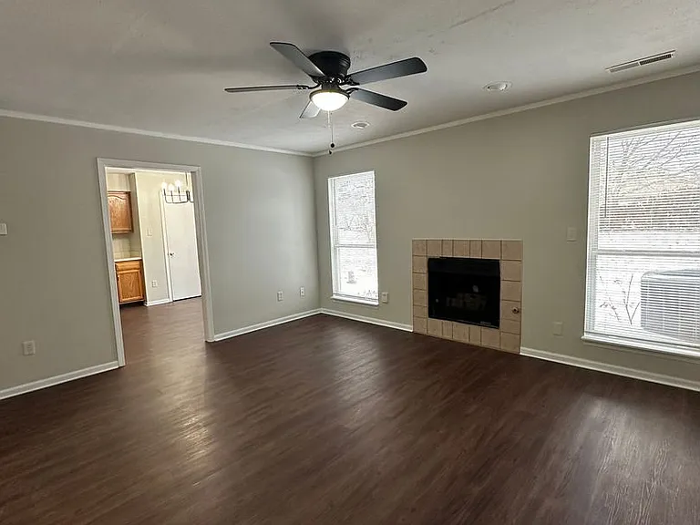 3611-3613 E Thornhill-ROLLEY — Photo 7