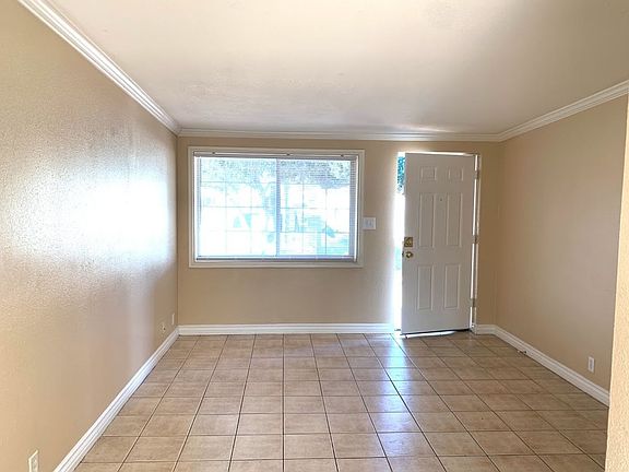 5th image of 4881 Blanton Dr