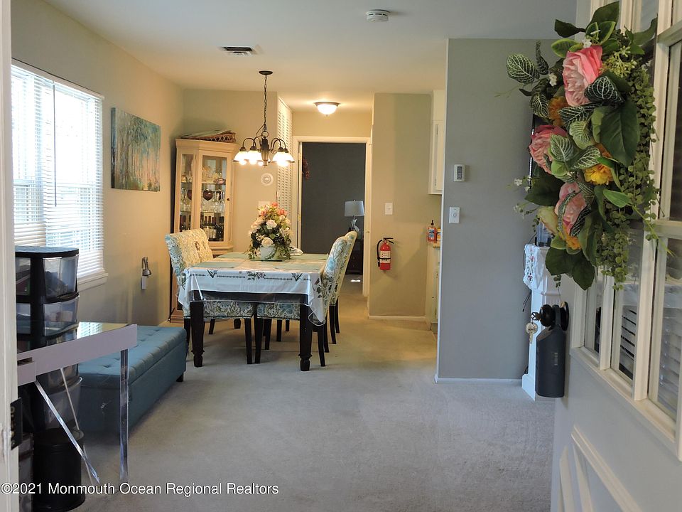 1st image of 948A Aberdeen Drive #100A