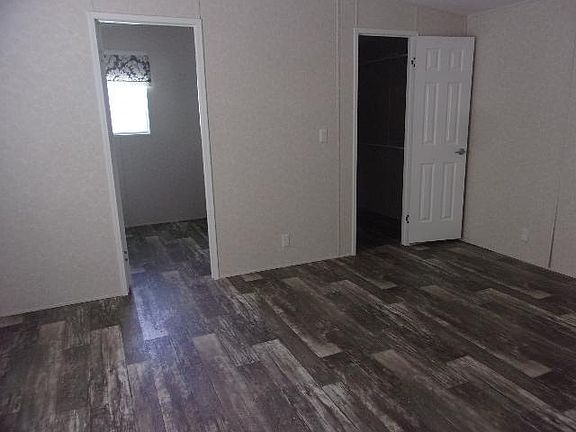 5th image of 7054 Greenbrier Village Dr #45