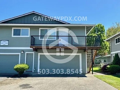 1441 NE Paropa Ct Photo 1