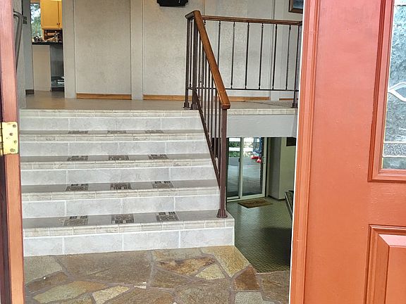 4th image of 2363 E Lynnwood Dr