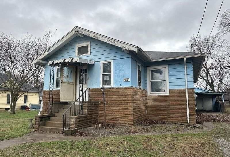 1st image of 706 E Park St