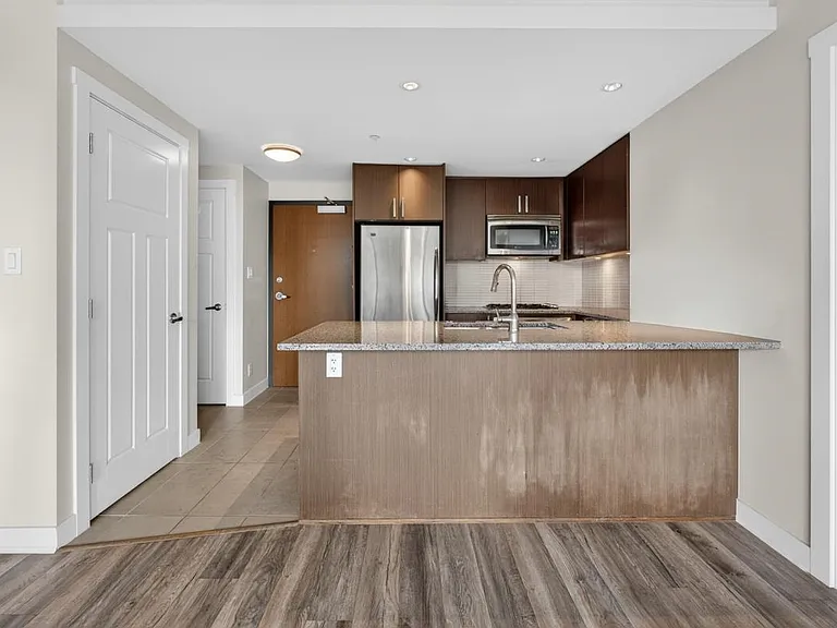 2978 Glen Dr #607 — Photo 4