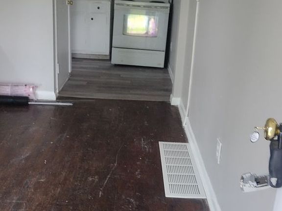 4th image of 1220 McArthur Ave #1220