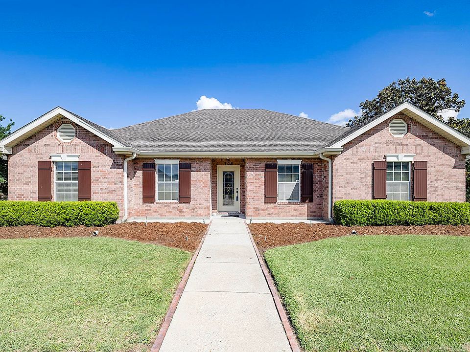 1st image of 108 Lindsey Dr