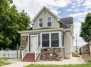 441 9th Ave SW, Cedar Rapids, IA 52404