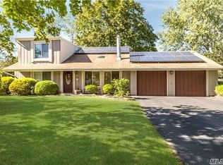 44 American Ave, Coram, NY 11727