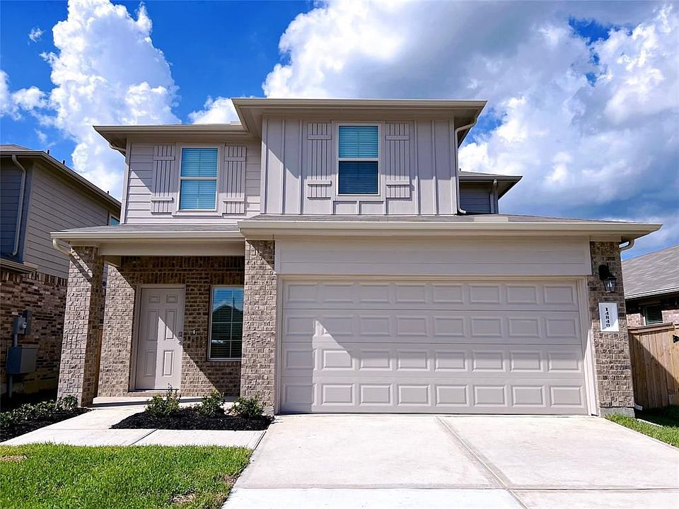 1st image of 14840 Cypress Hollow Dr