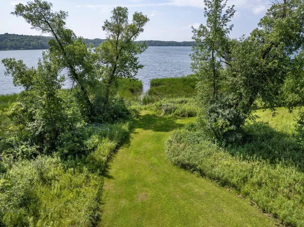 32811 Sleepy Hollow Ln, Battle Lake, MN 56515