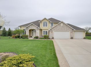 8718 Blue Spruce Ct, Racine, WI 53406