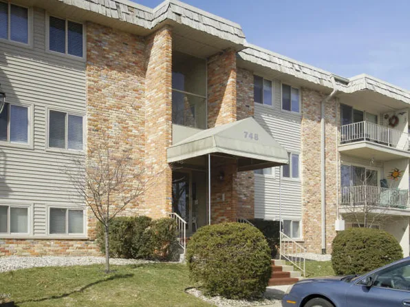748 W Kilgore Rd APT 208, Kalamazoo, MI 49008
