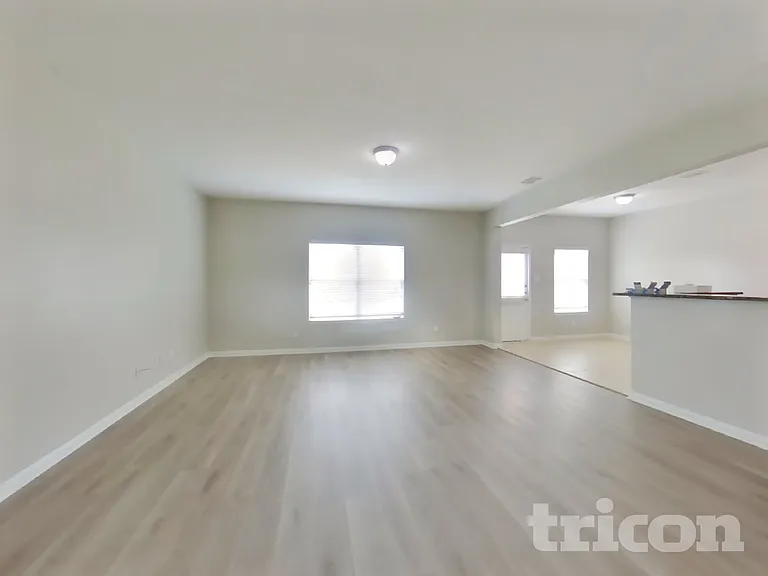 5002 Pacific Ridge Ln — Photo 3