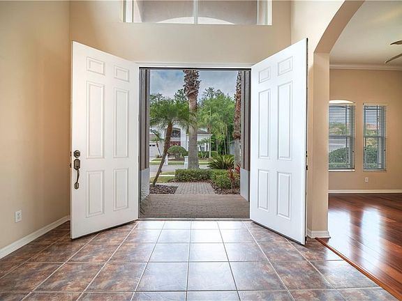 5th image of 10436 Canary Isle Dr