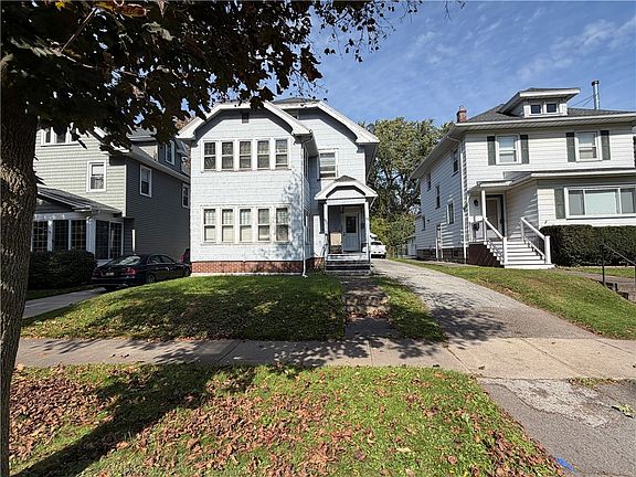 3rd image of 88-90 Genesee Park Blvd
