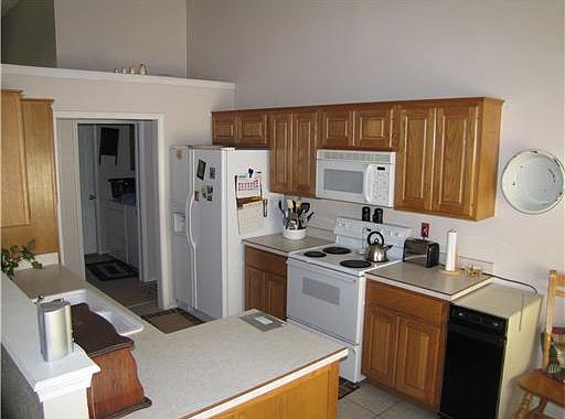 4th image of 3031 Apatite Dr