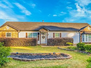 1098 Highway 85, Senoia, GA 30276