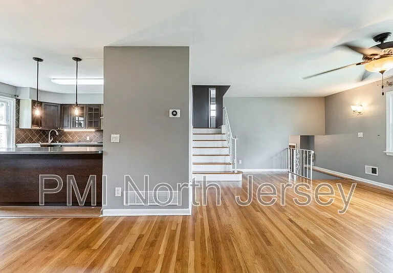 150 Pleasant Ave — Photo 7