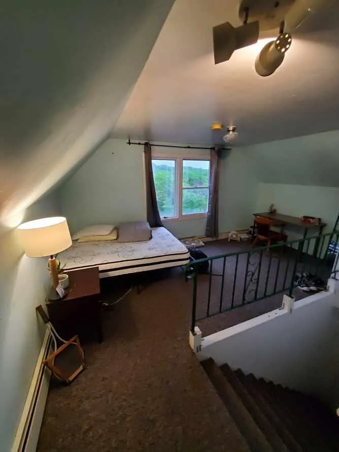 2 bed, 900 sqft, $1,100 — Photo 2