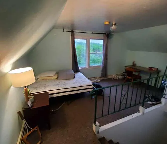 649 Erie St SE #5 — Photo 2