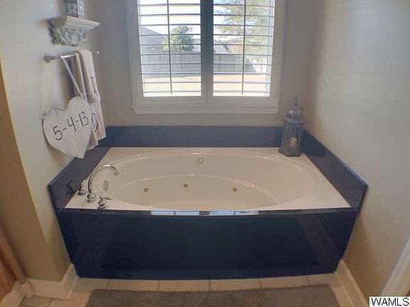 3rd image of 8920 Rolling Hills Dr