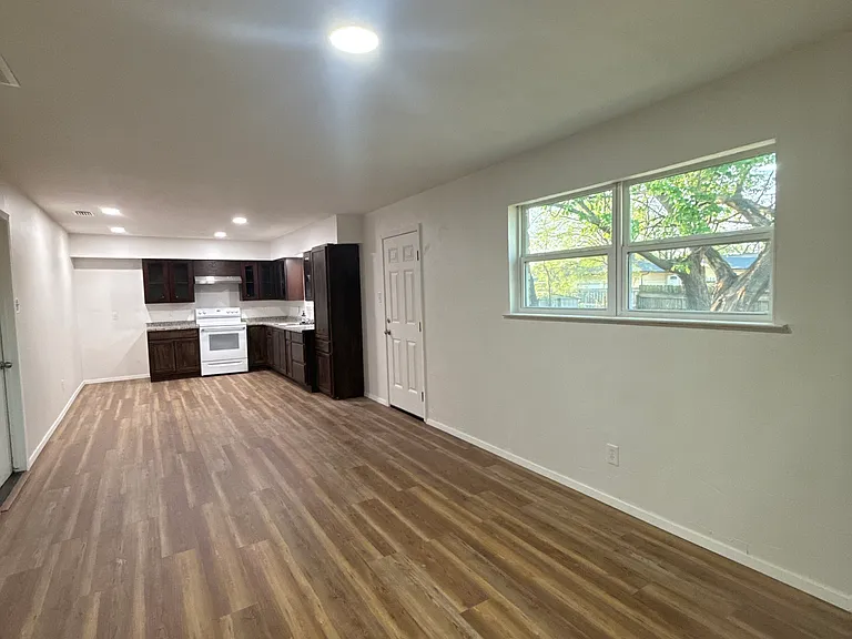 10121 Muskogee Dr — Photo 4